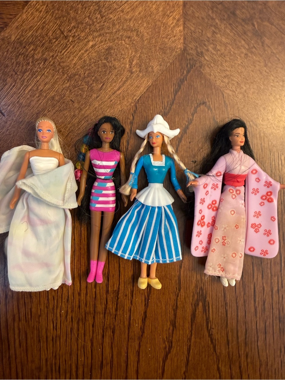 Vintage Barbie McDonald’s, Mixed Girls Fashion Doll Set